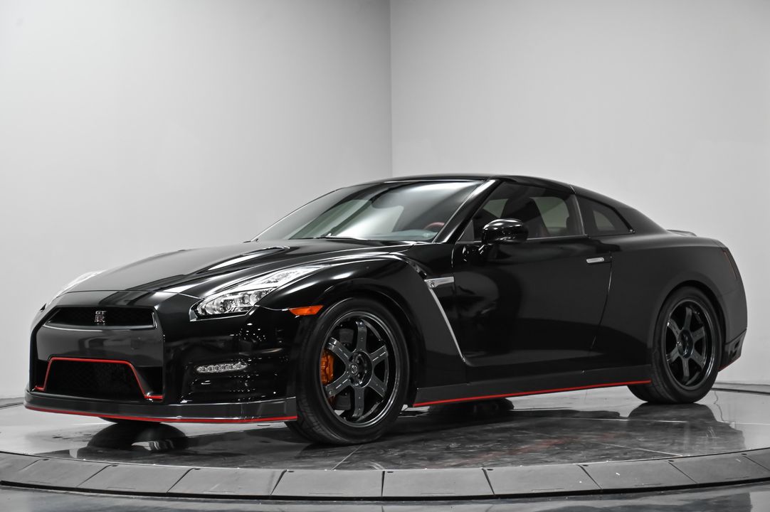 2015 Nissan GT-R