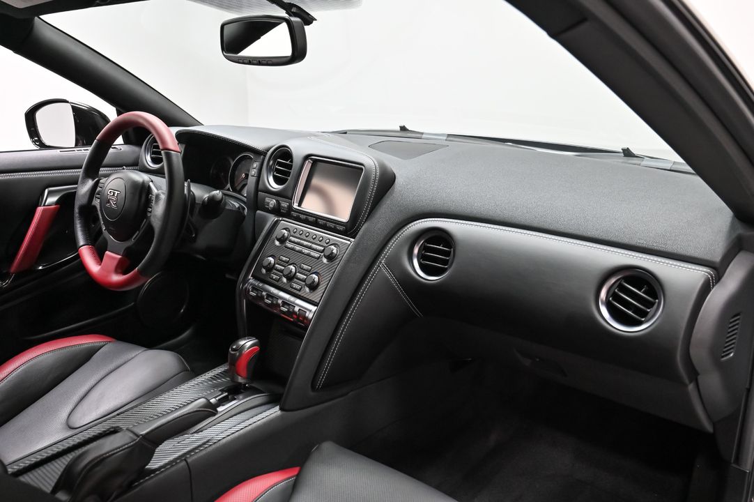 2015 Nissan GT-R