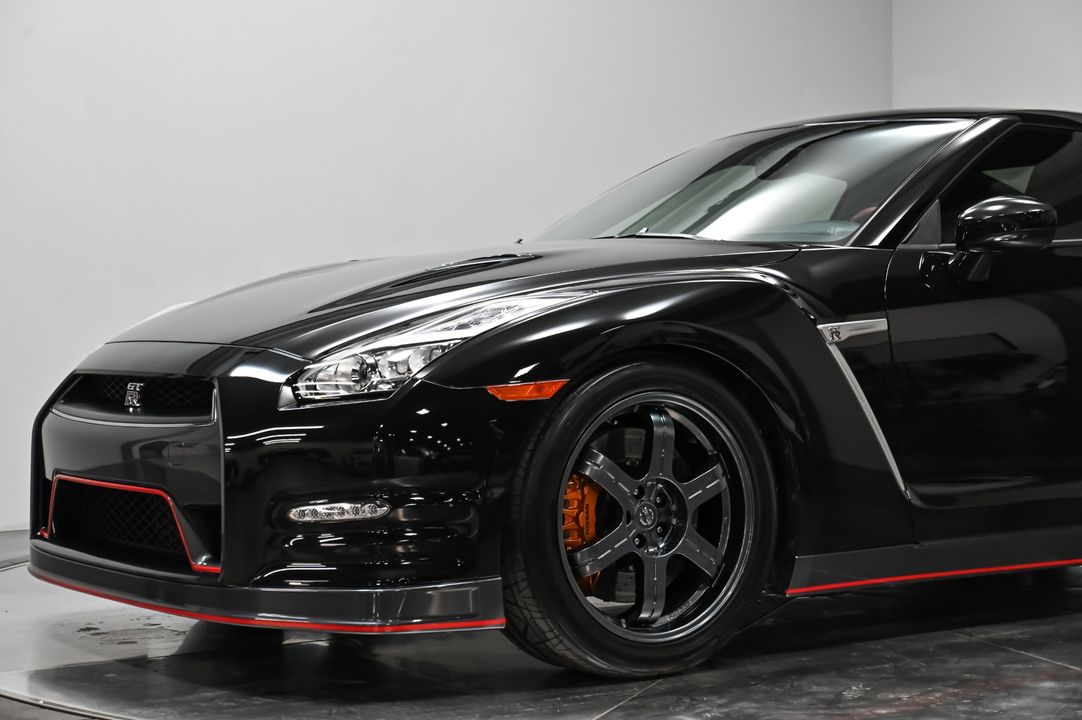 2015 Nissan GT-R