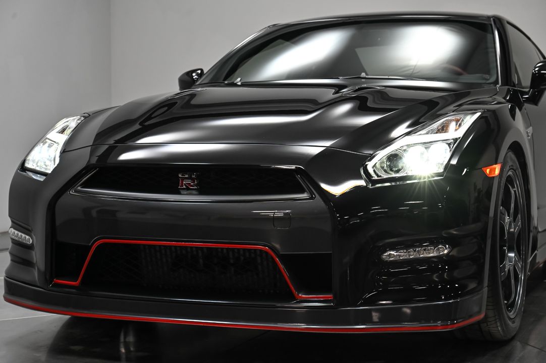 2015 Nissan GT-R