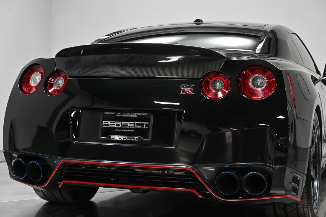 2015 Nissan GT-R