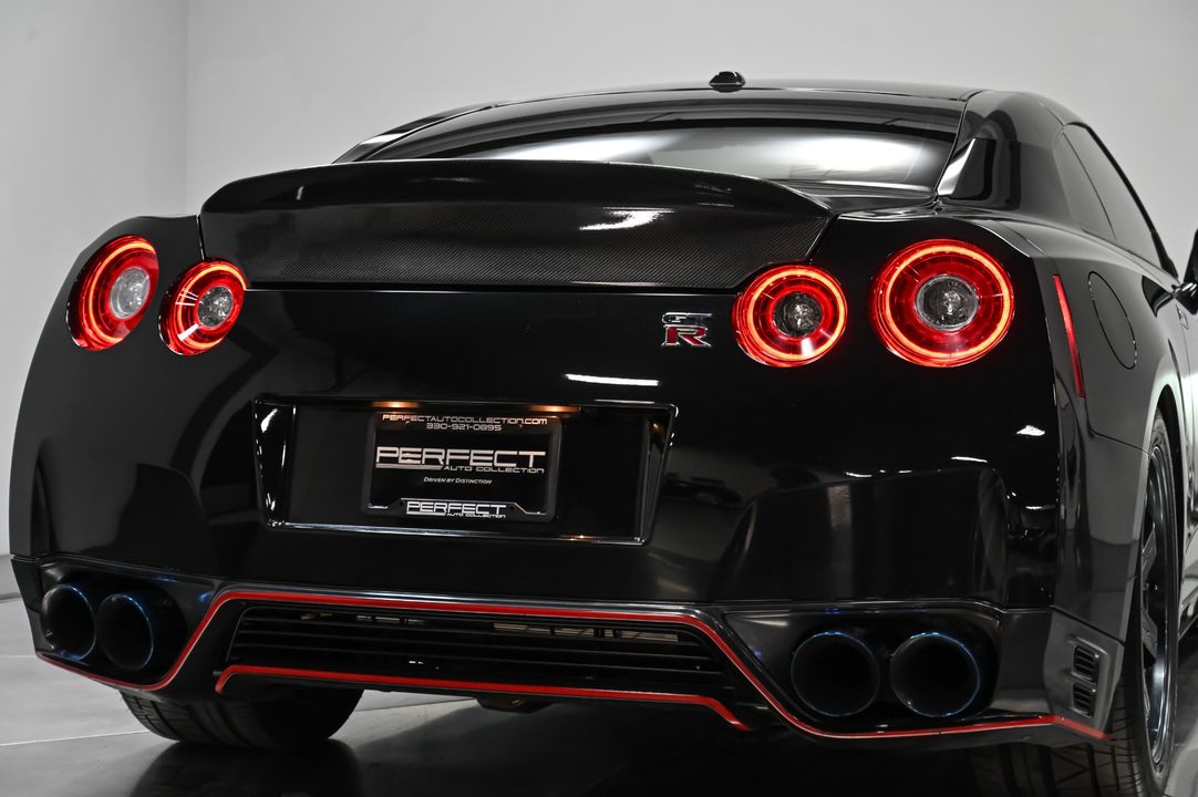 2015 Nissan GT-R