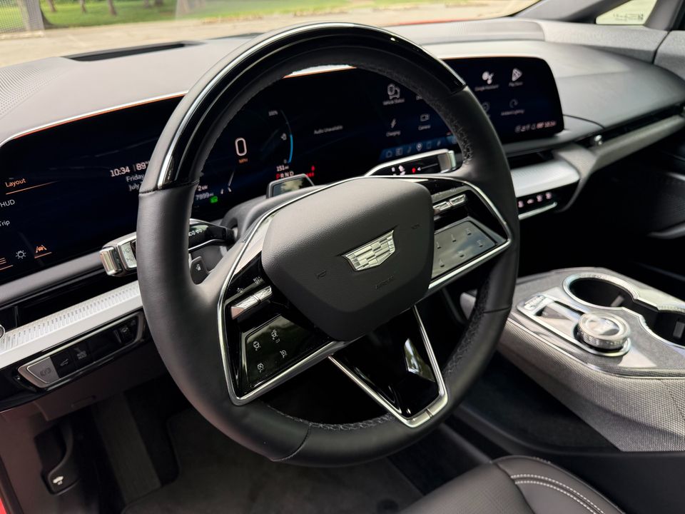 2025 Cadillac OPTIQ