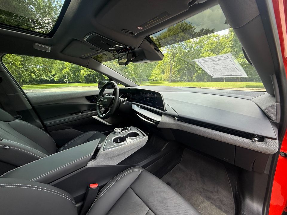 2025 Cadillac OPTIQ