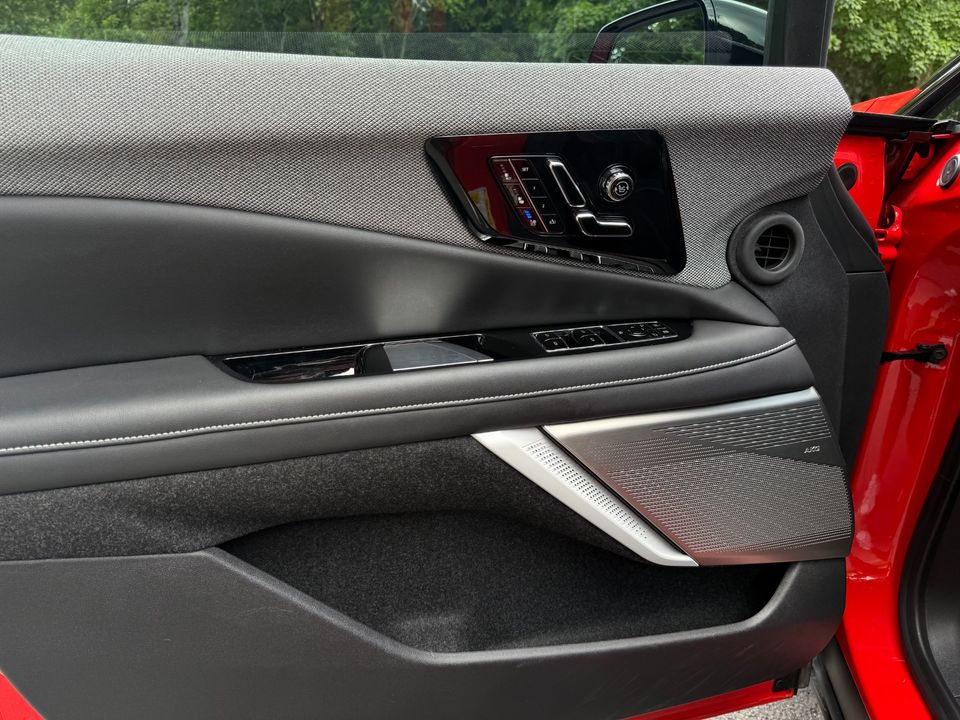 2025 Cadillac OPTIQ