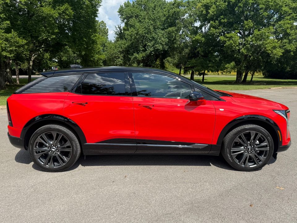 2025 Cadillac OPTIQ