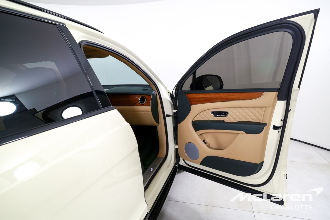 2023 Bentley Bentayga
