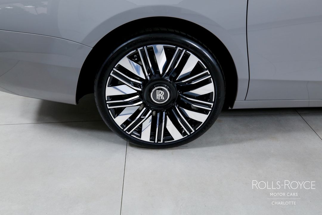 2025 Rolls-Royce Ghost