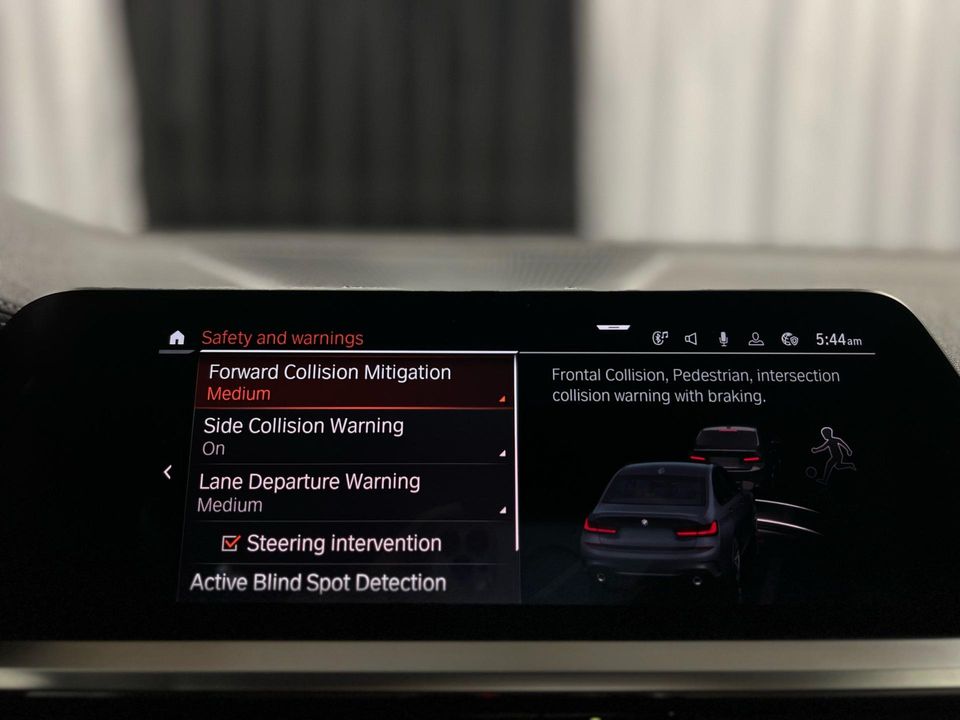 2019 BMW 330i