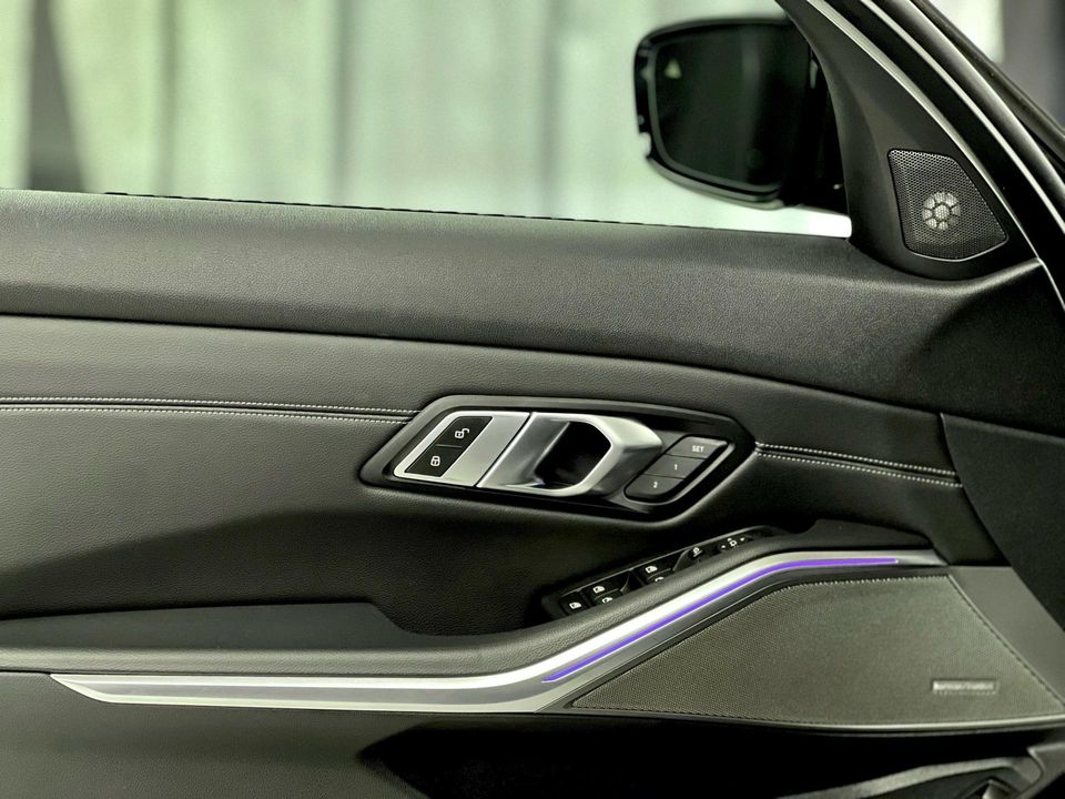 2019 BMW 330i