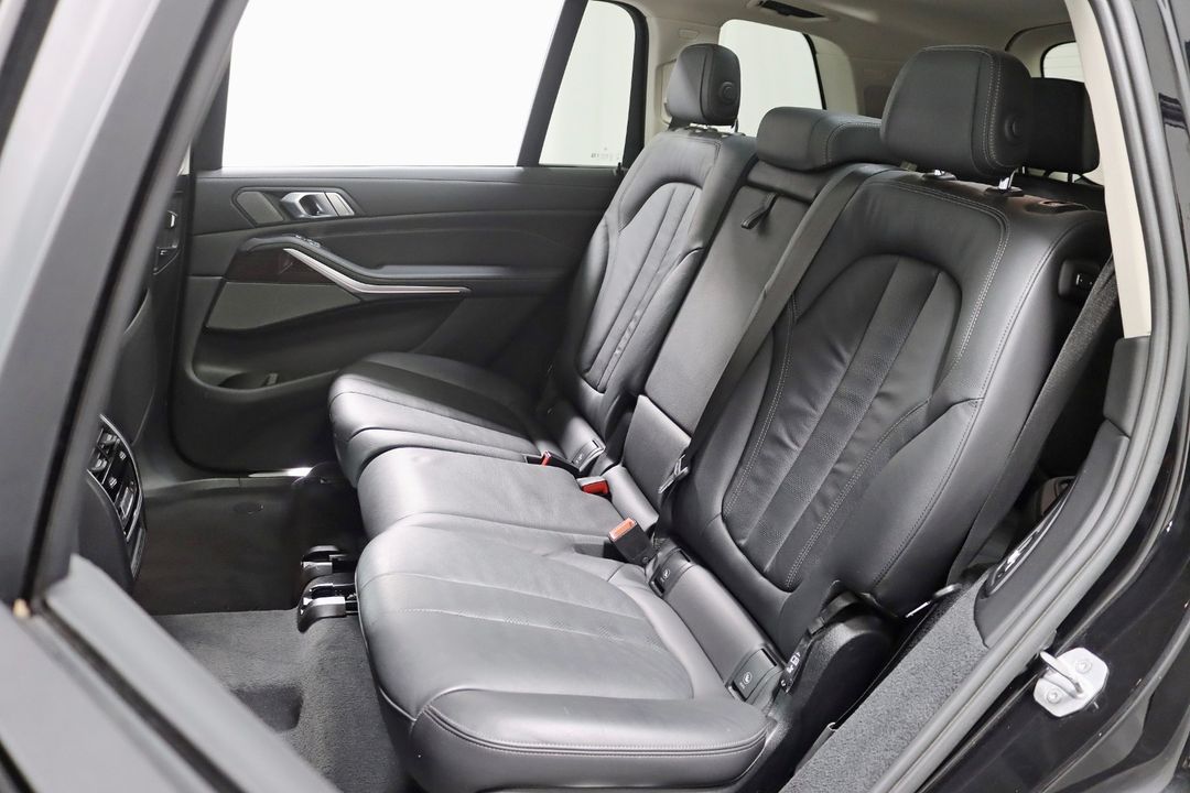2020 BMW X7