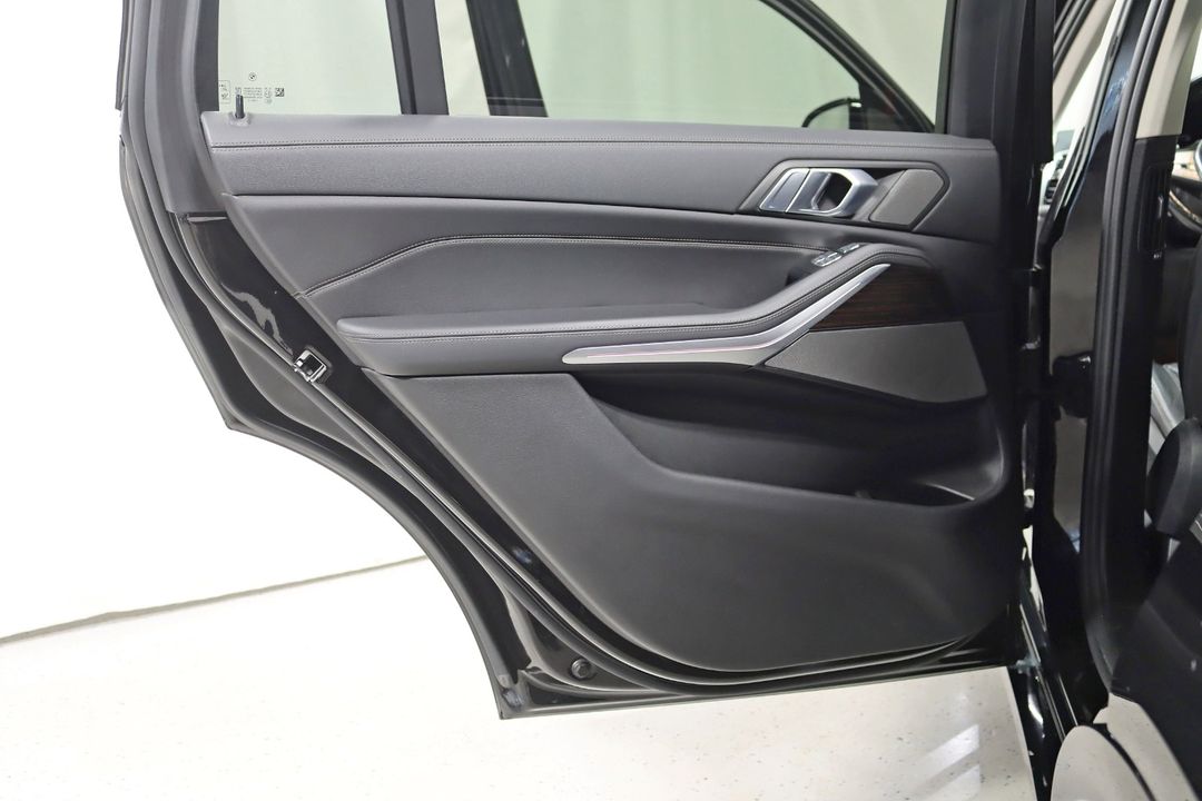 2020 BMW X7