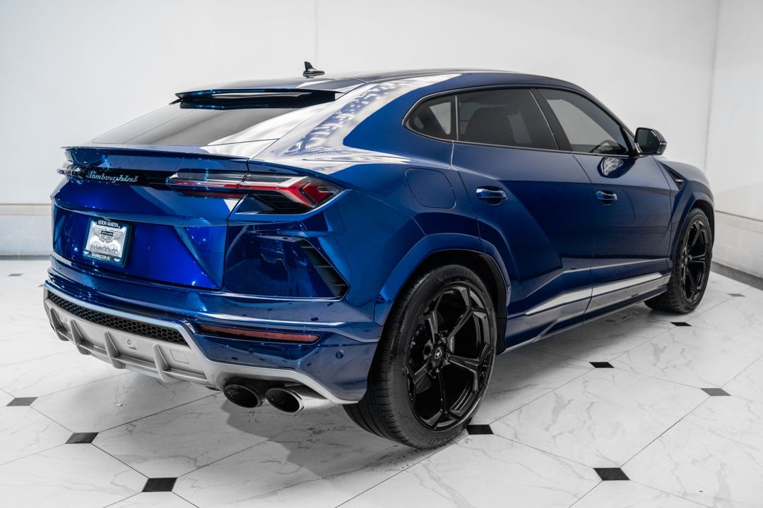 2020 Lamborghini Urus