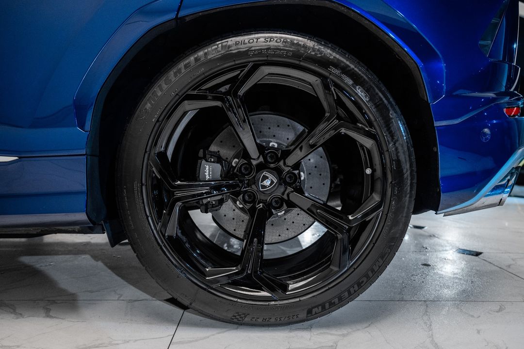 2020 Lamborghini Urus