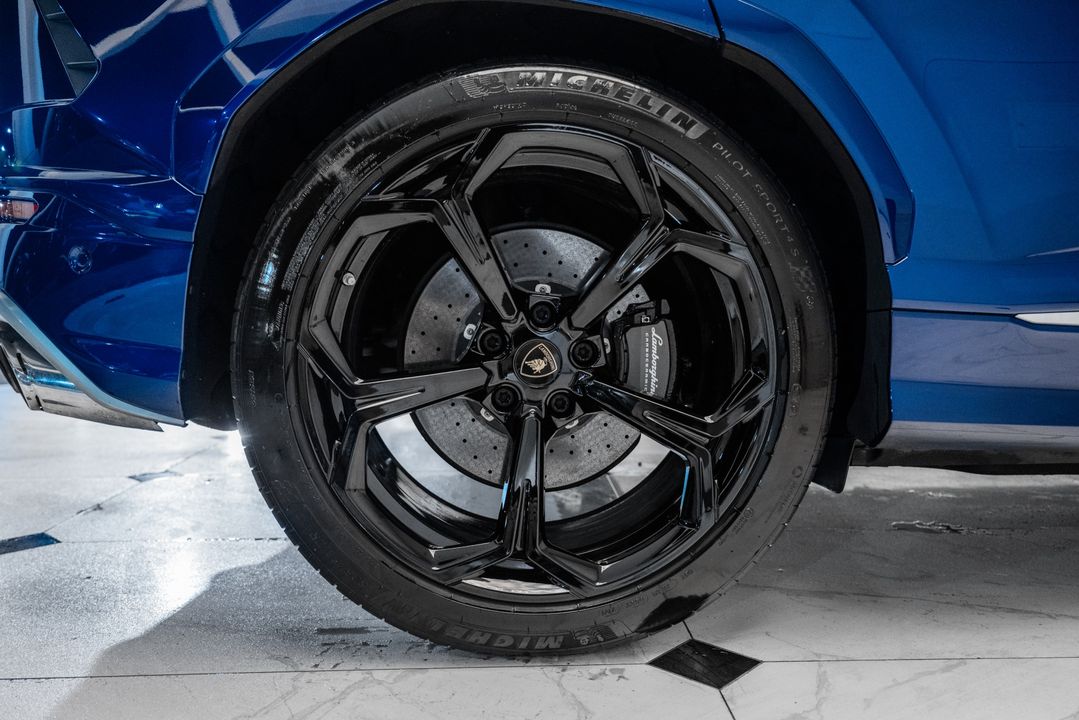 2020 Lamborghini Urus