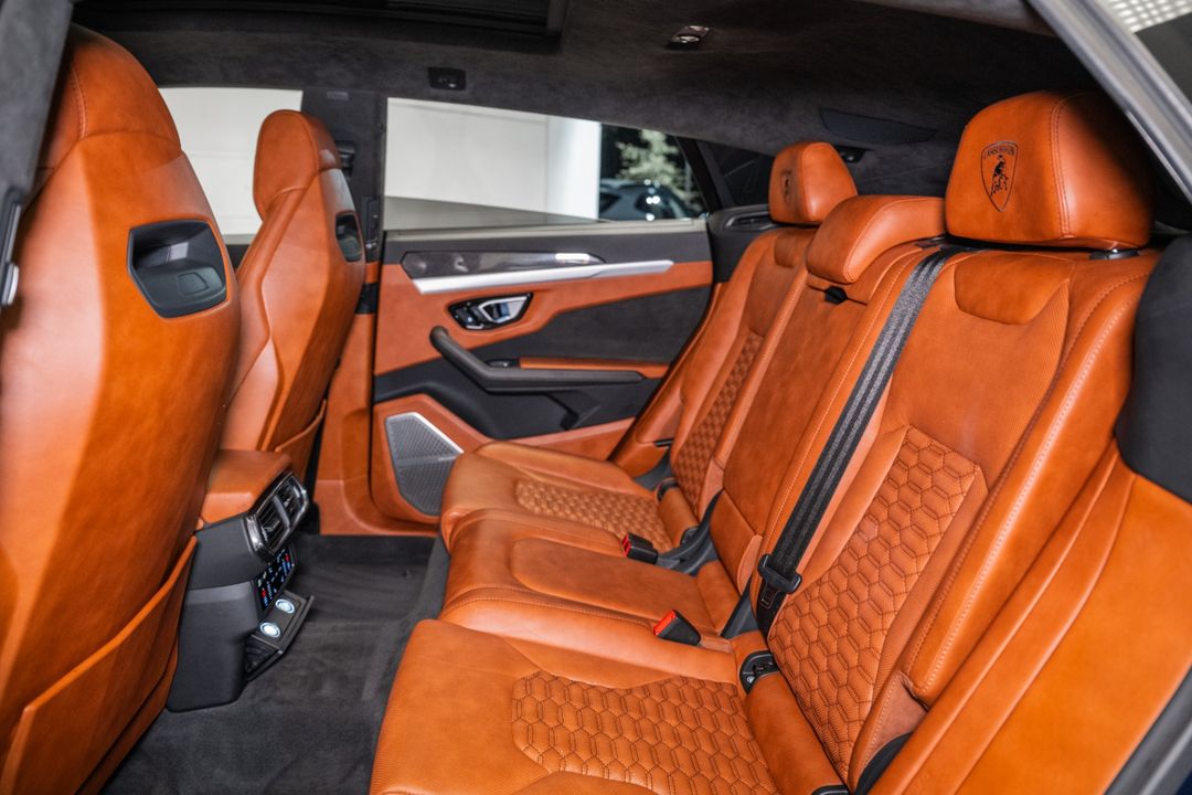 2020 Lamborghini Urus