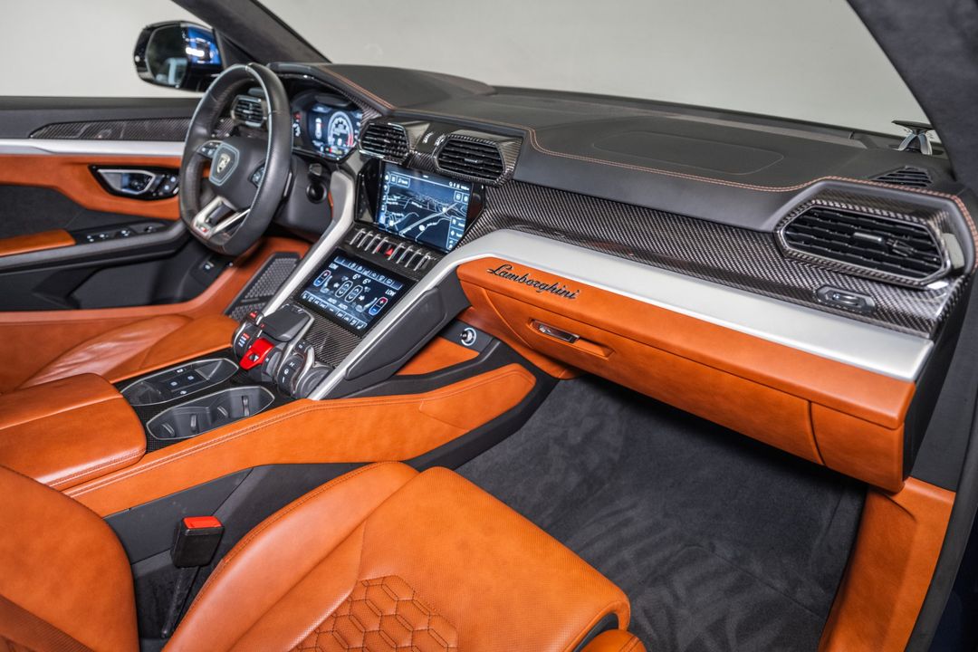2020 Lamborghini Urus