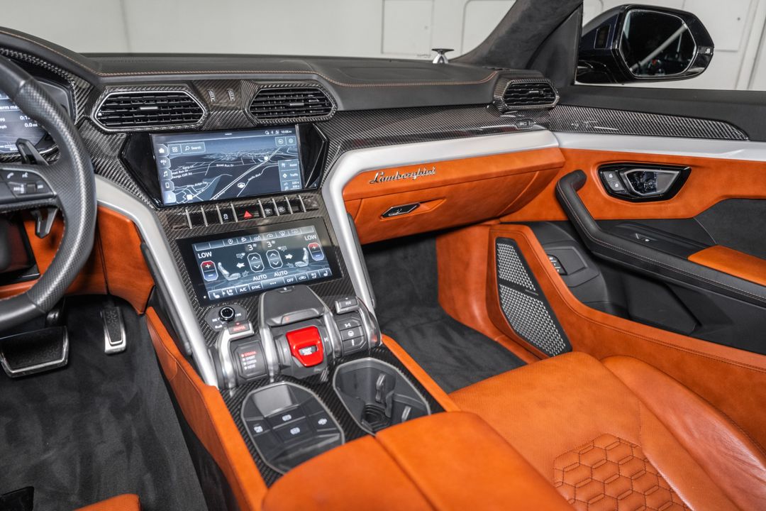 2020 Lamborghini Urus