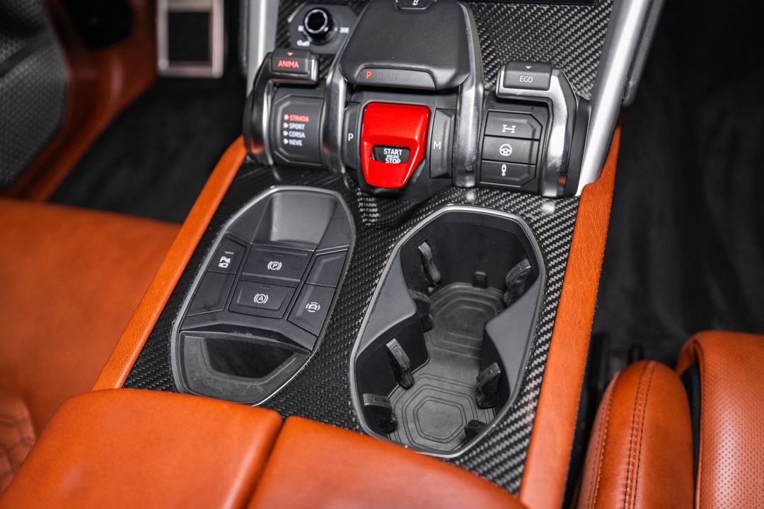 2020 Lamborghini Urus