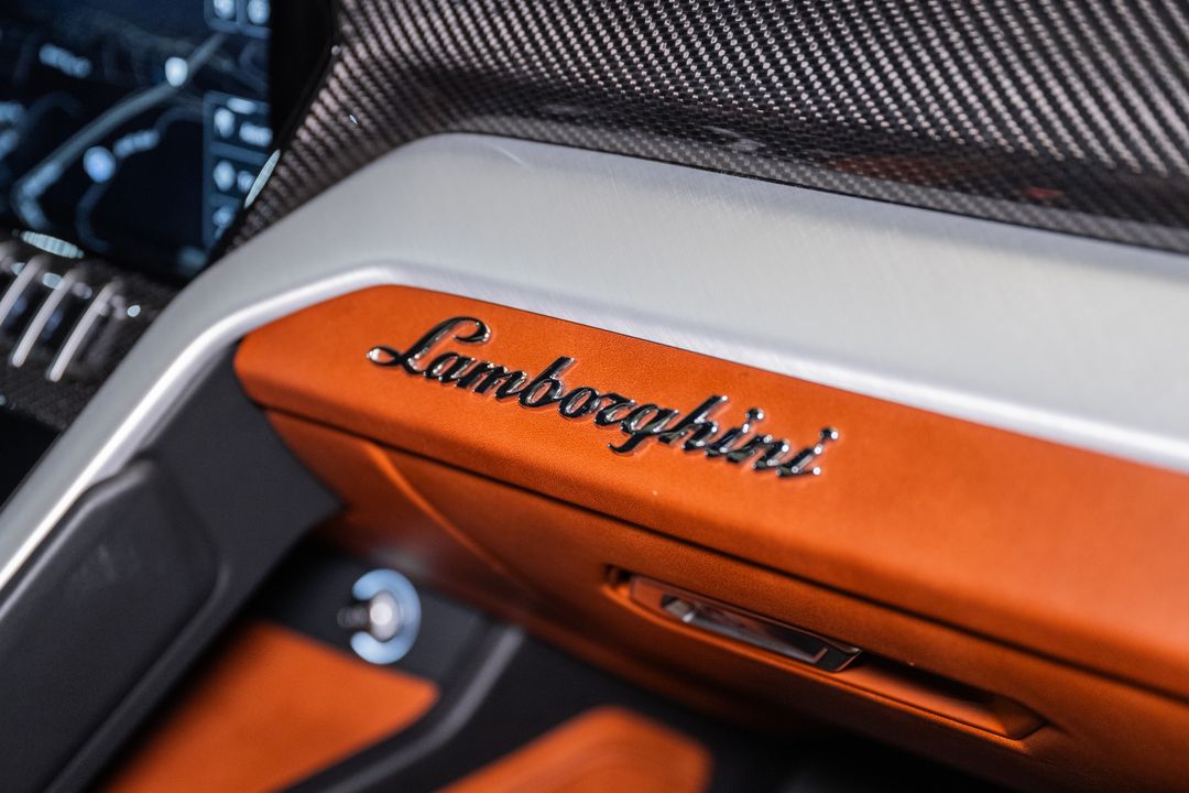 2020 Lamborghini Urus