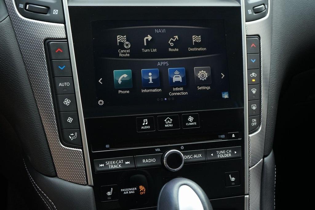 2015 INFINITI Q50