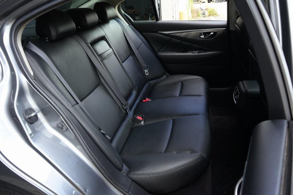 2015 INFINITI Q50