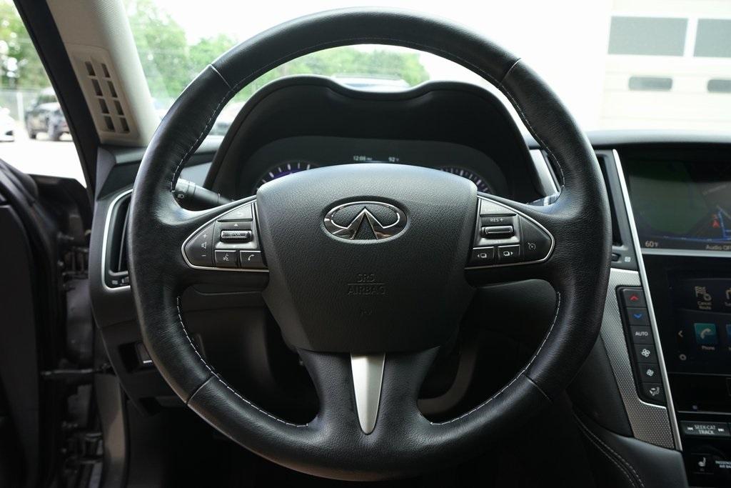 2015 INFINITI Q50