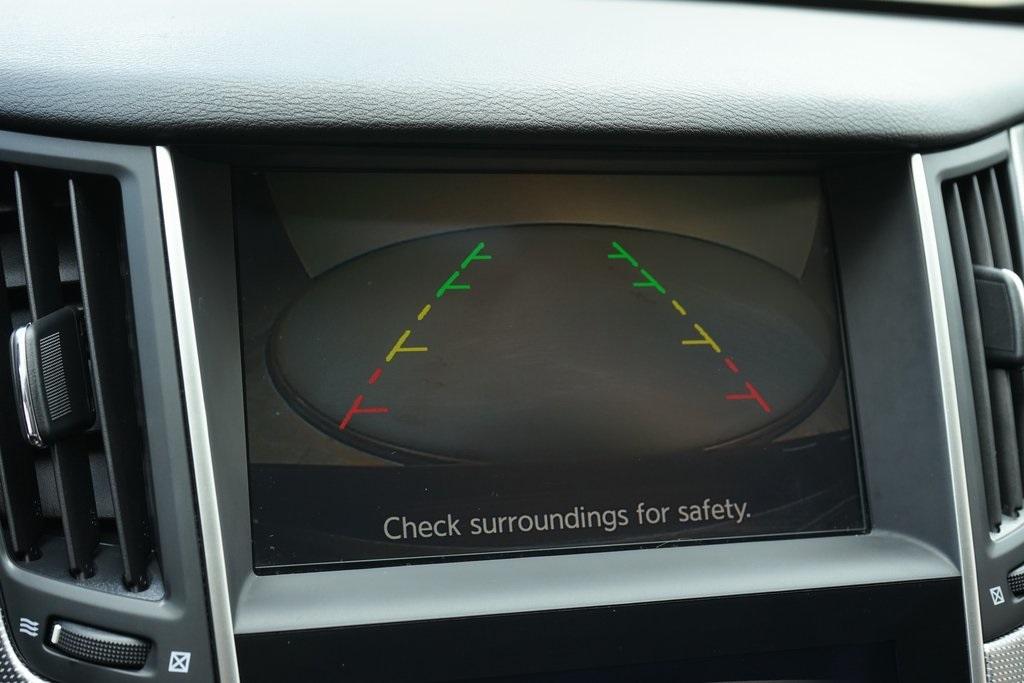2015 INFINITI Q50