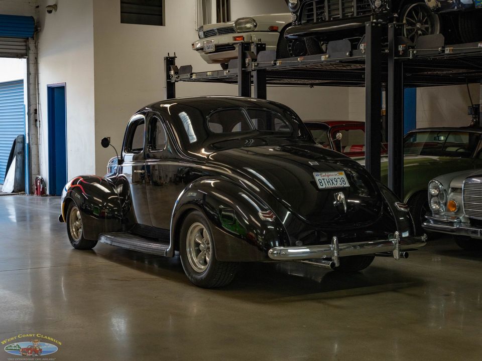 1940 Ford Deluxe Custom Coupe