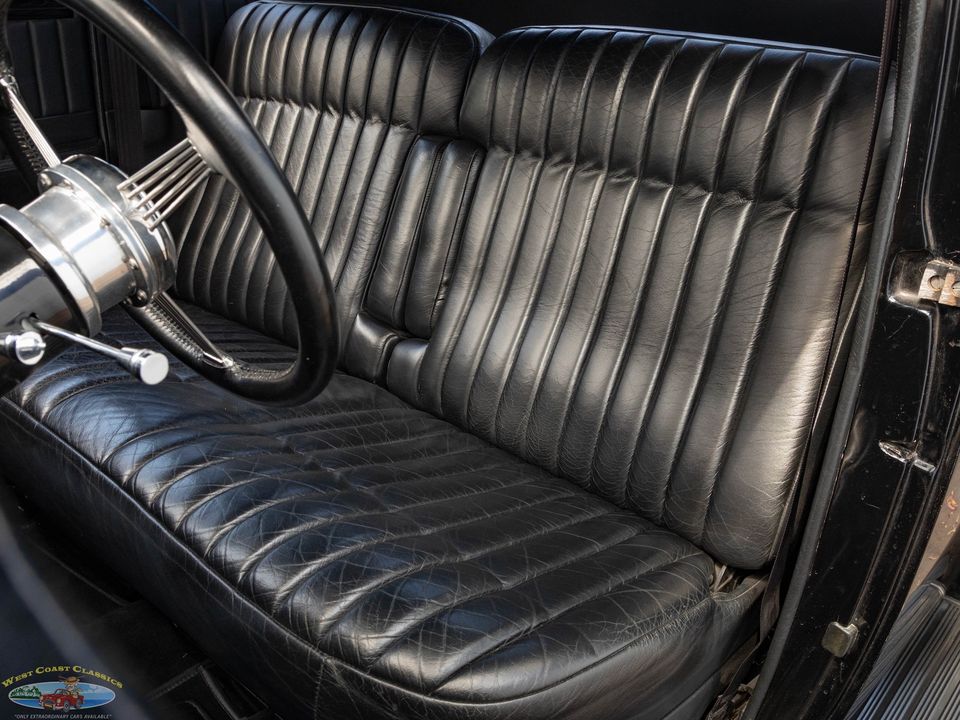 1940 Ford Deluxe Custom Coupe