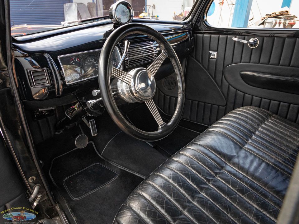 1940 Ford Deluxe Custom Coupe