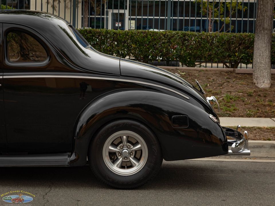1940 Ford Deluxe Custom Coupe