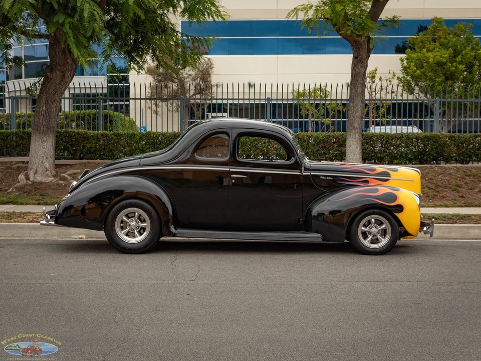 1940 Ford Deluxe Custom Coupe