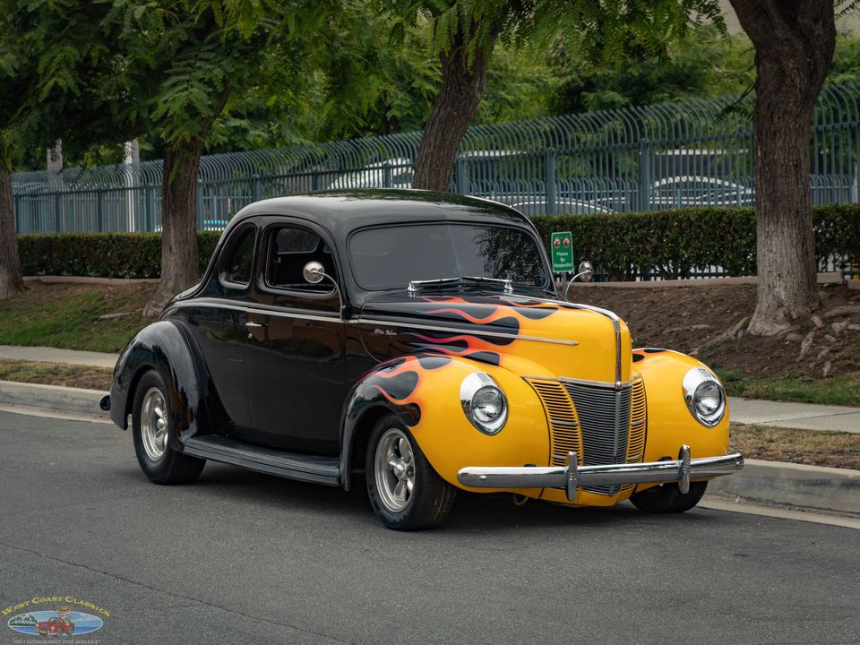 1940 Ford Deluxe Custom Coupe