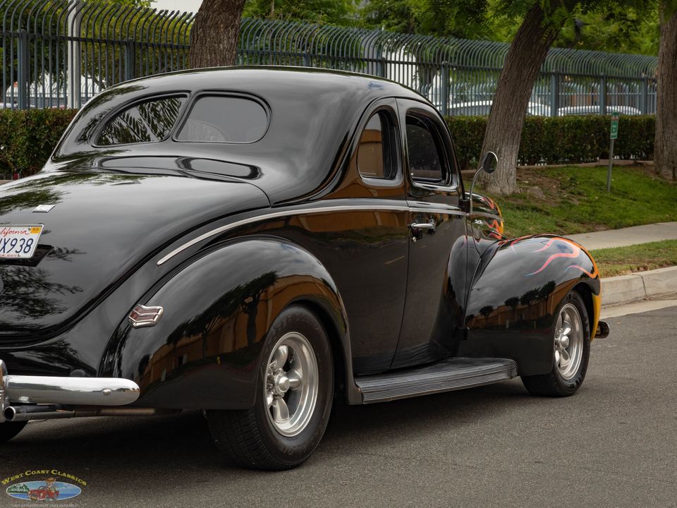 1940 Ford Deluxe Custom Coupe