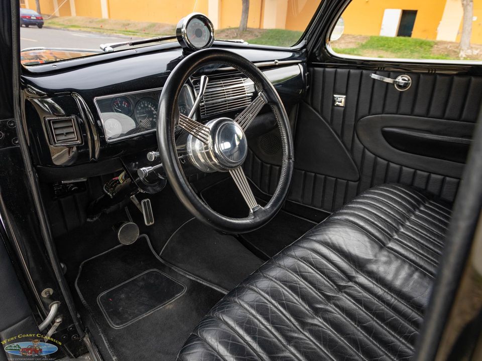 1940 Ford Deluxe Custom Coupe