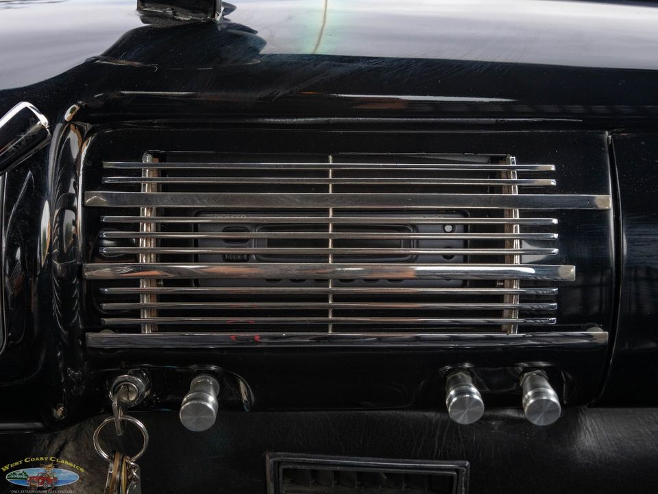 1940 Ford Deluxe Custom Coupe