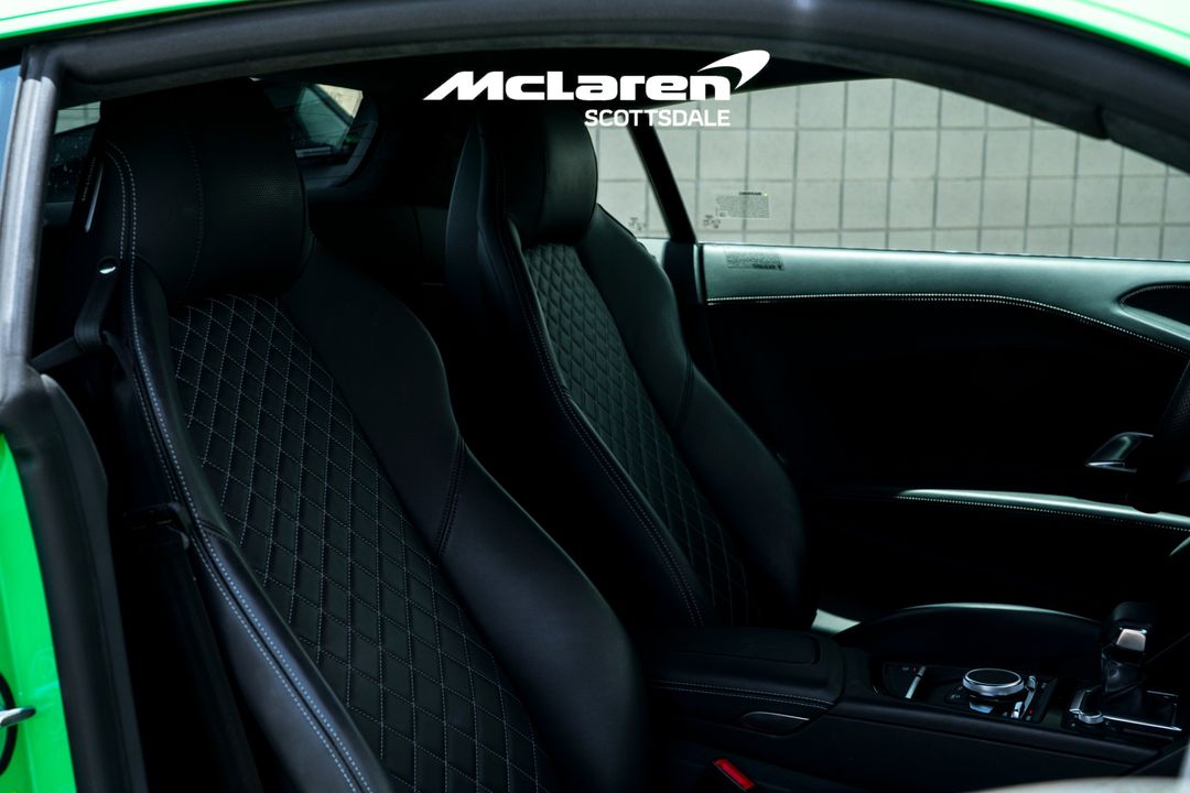 2022 AUDI R8 COUPE