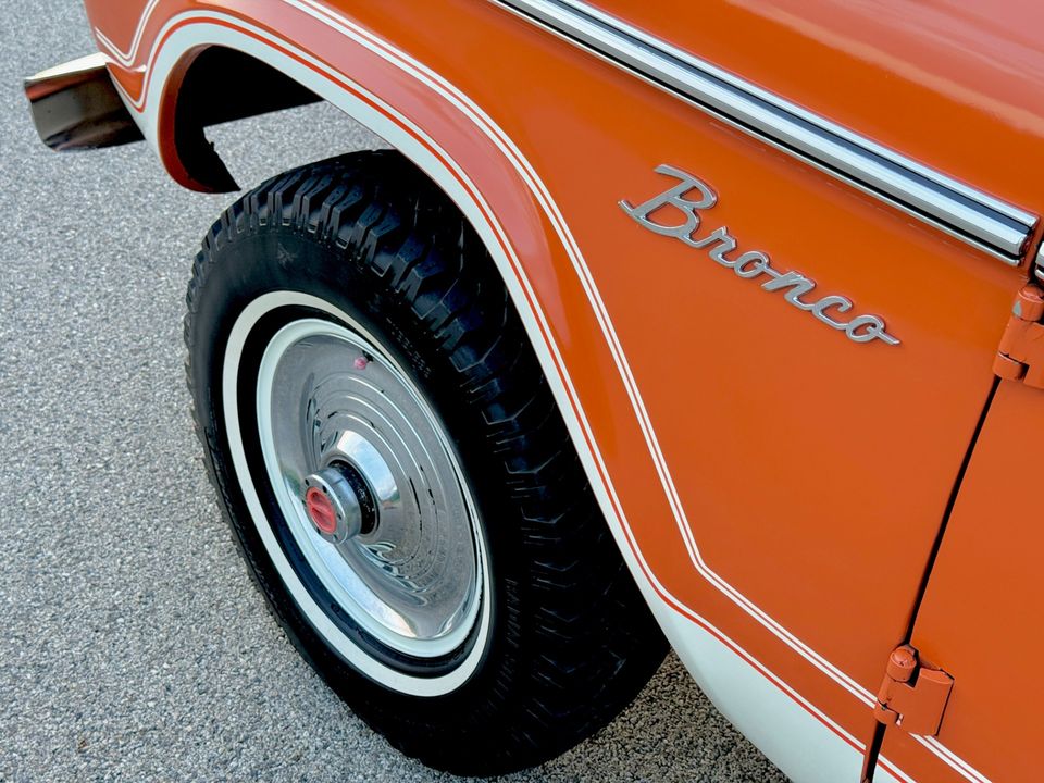 1966 Ford Bronco Half Cab 302