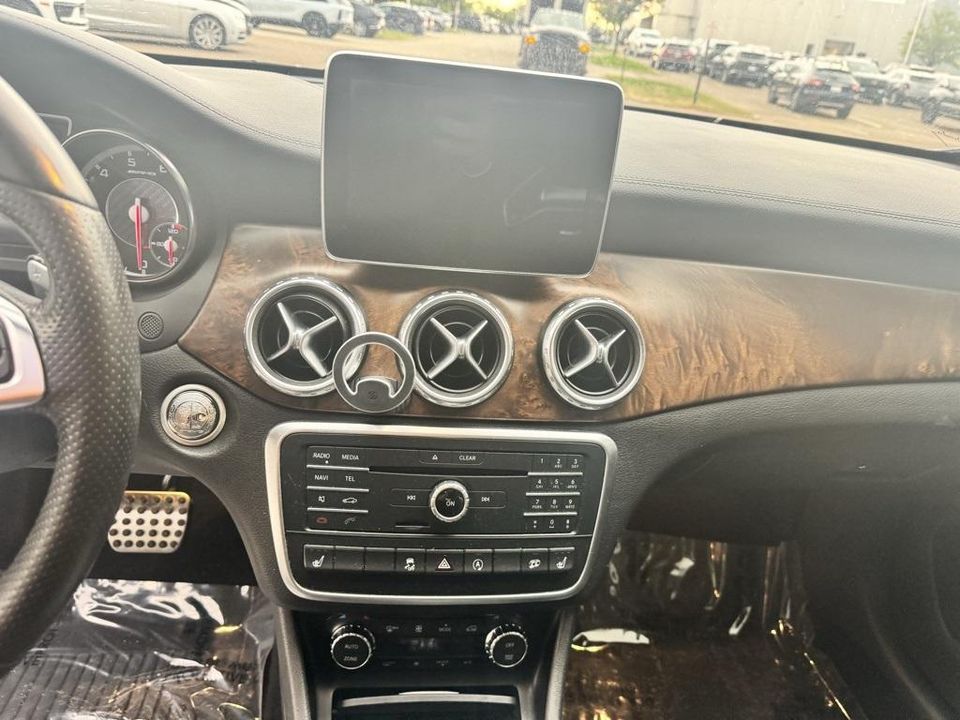 2016 Mercedes-Benz GLA