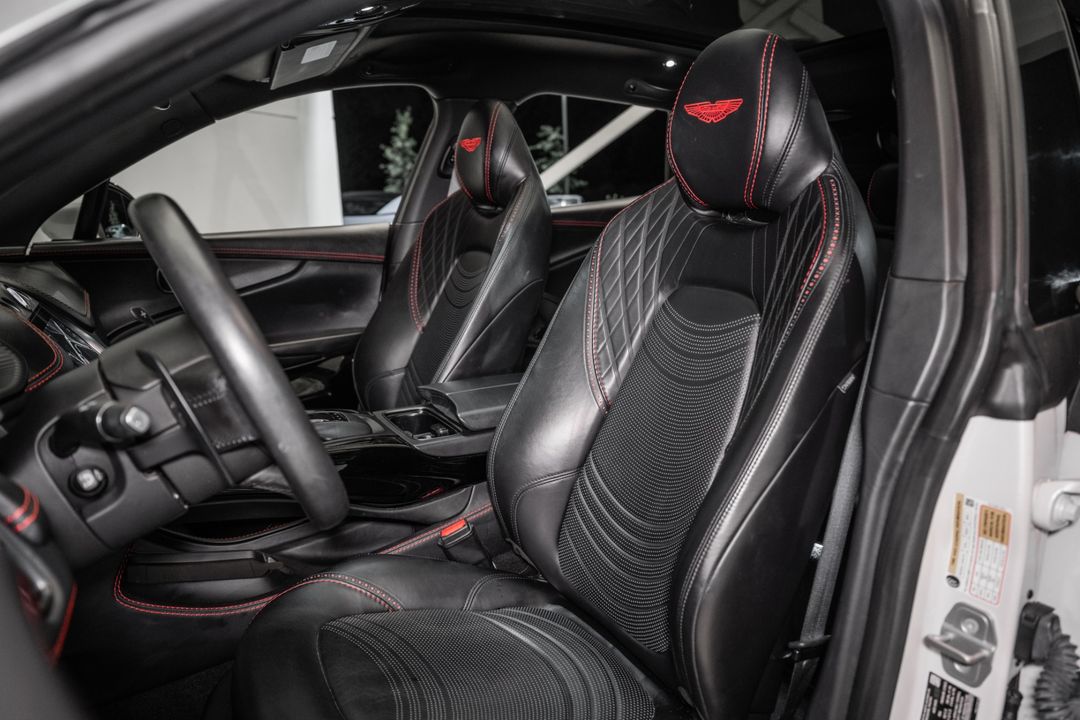 2023 Aston Martin DBX