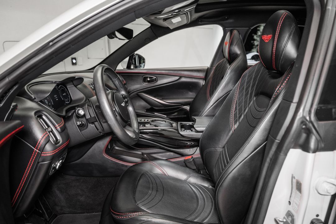 2023 Aston Martin DBX