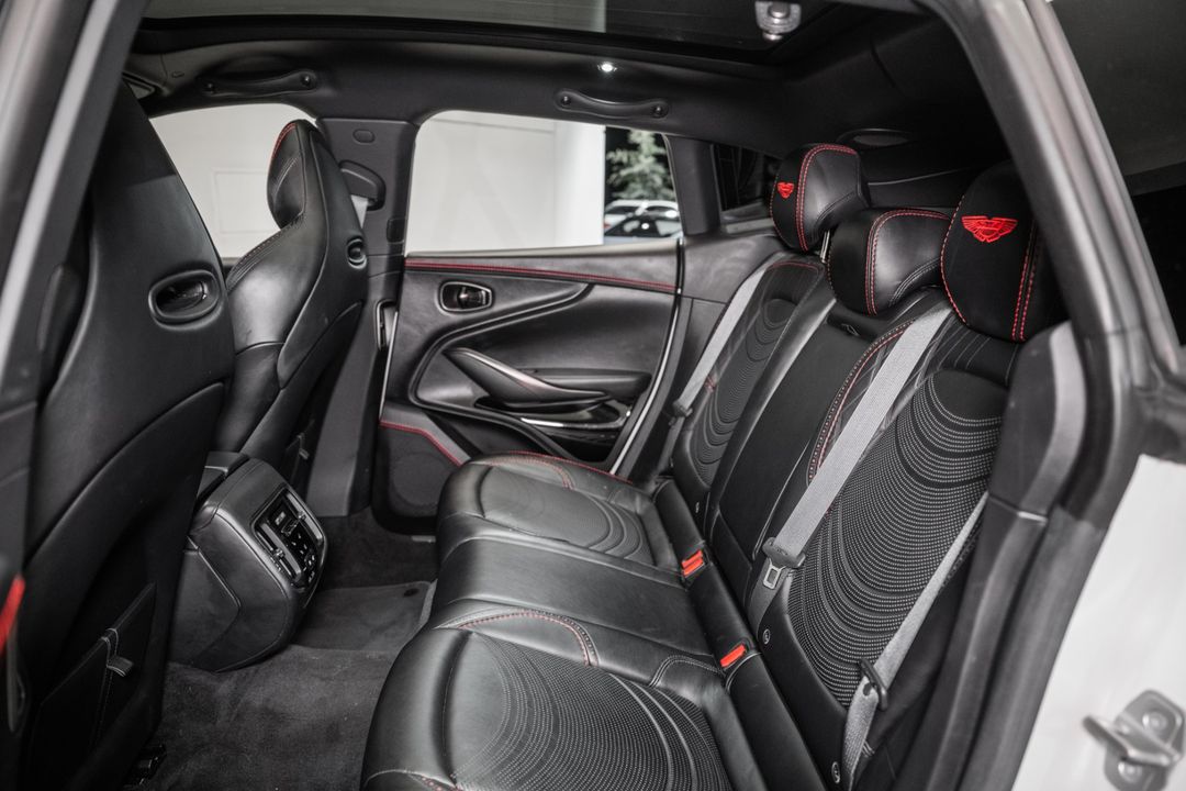 2023 Aston Martin DBX