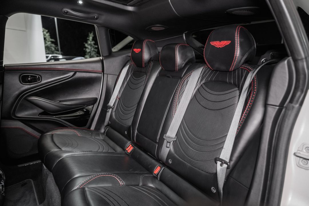 2023 Aston Martin DBX