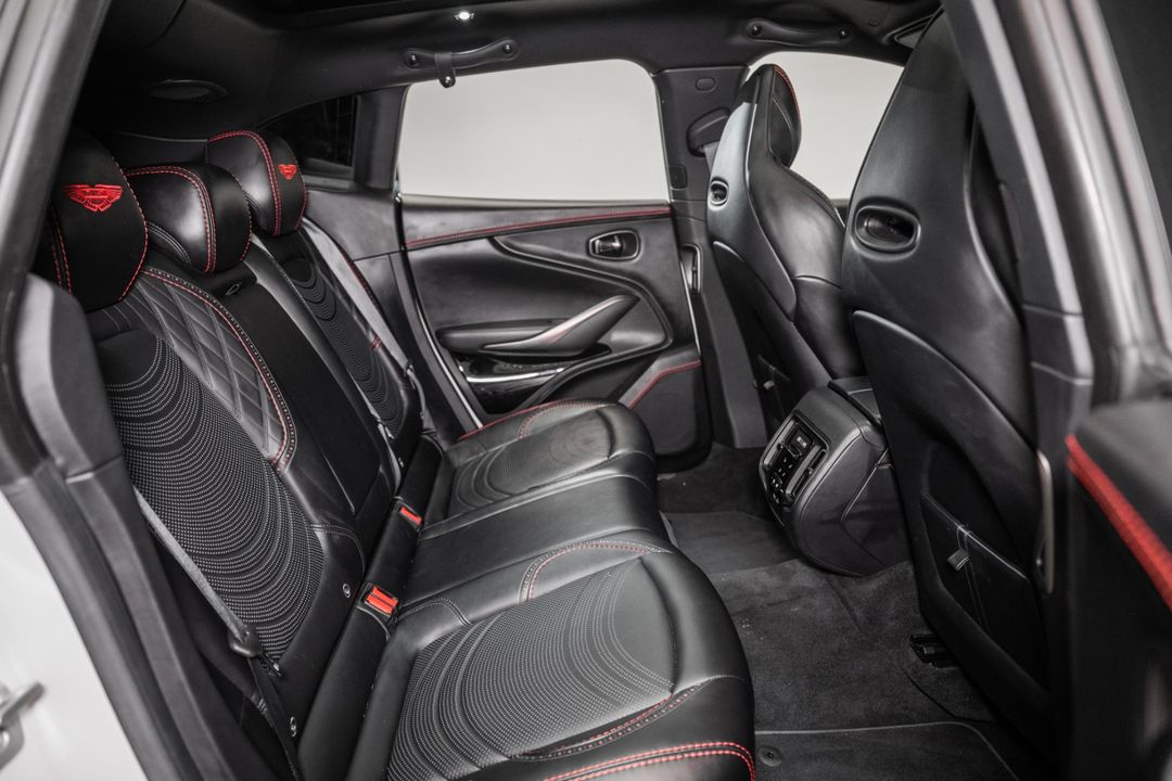 2023 Aston Martin DBX