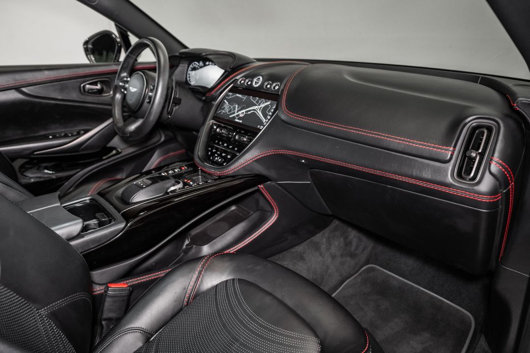 2023 Aston Martin DBX