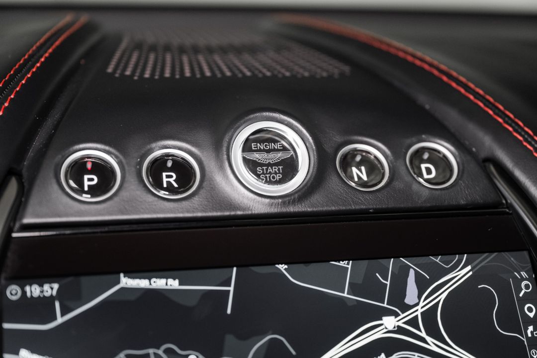 2023 Aston Martin DBX