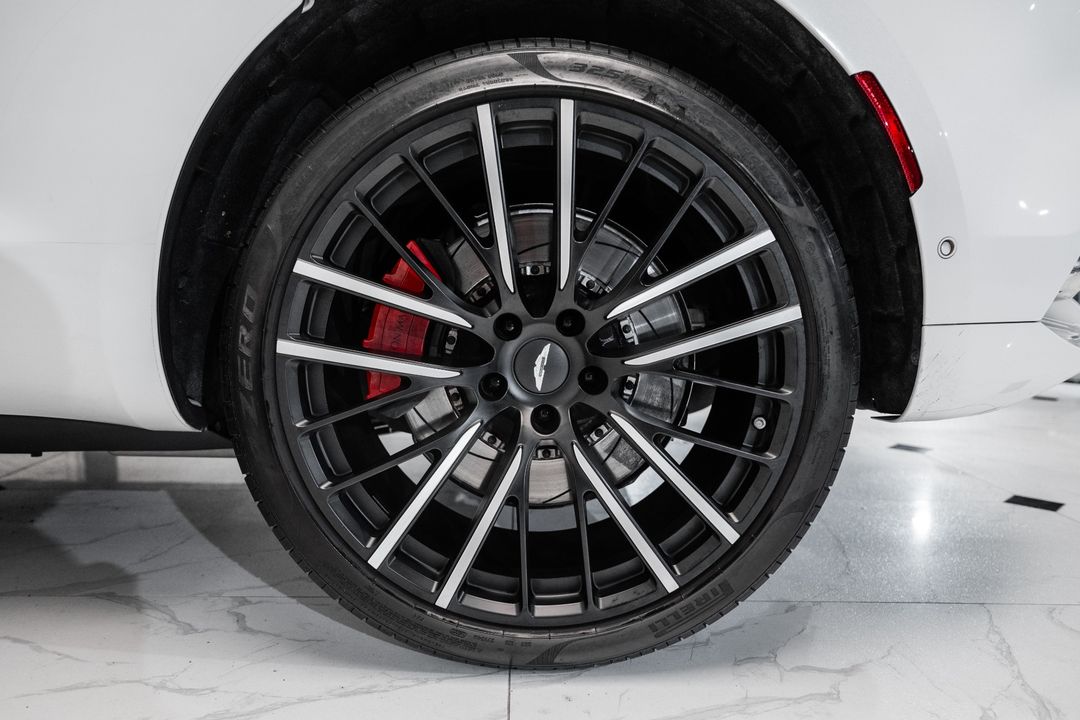 2023 Aston Martin DBX