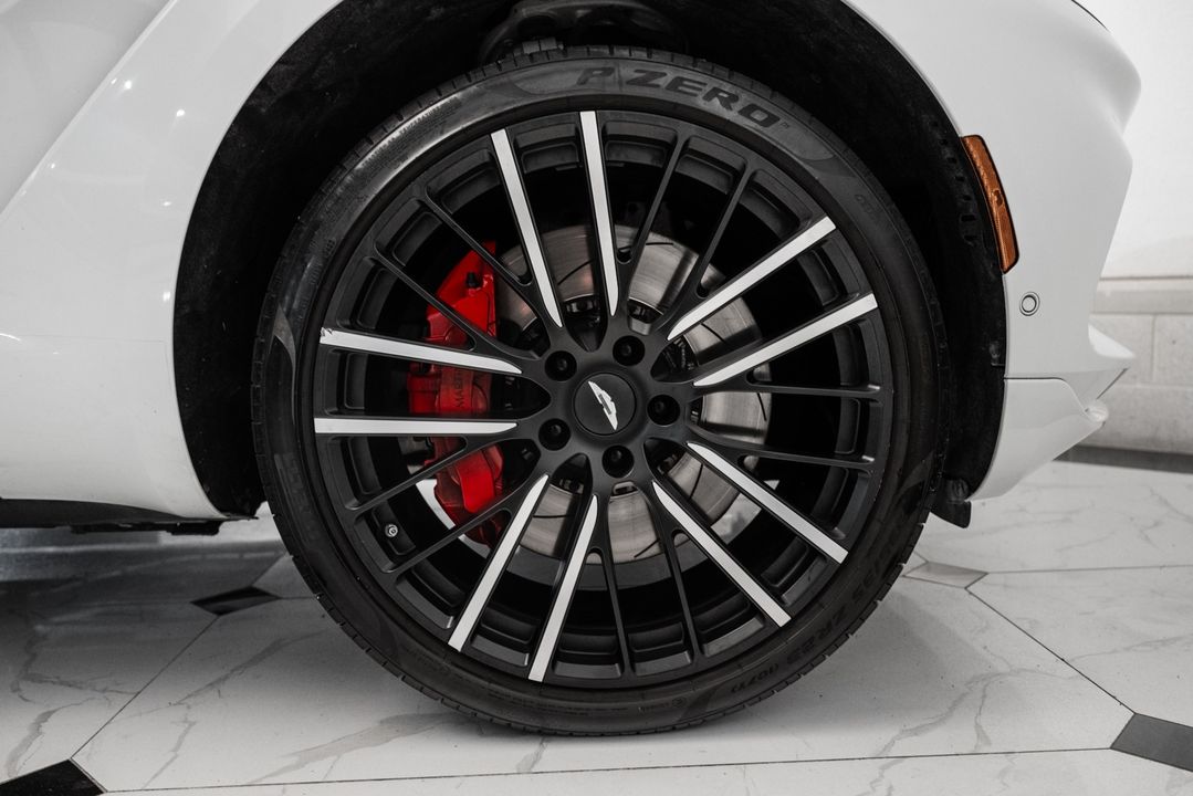 2023 Aston Martin DBX