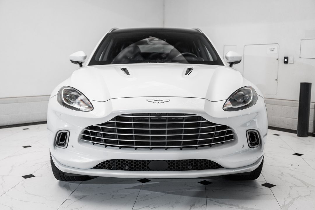 2023 Aston Martin DBX